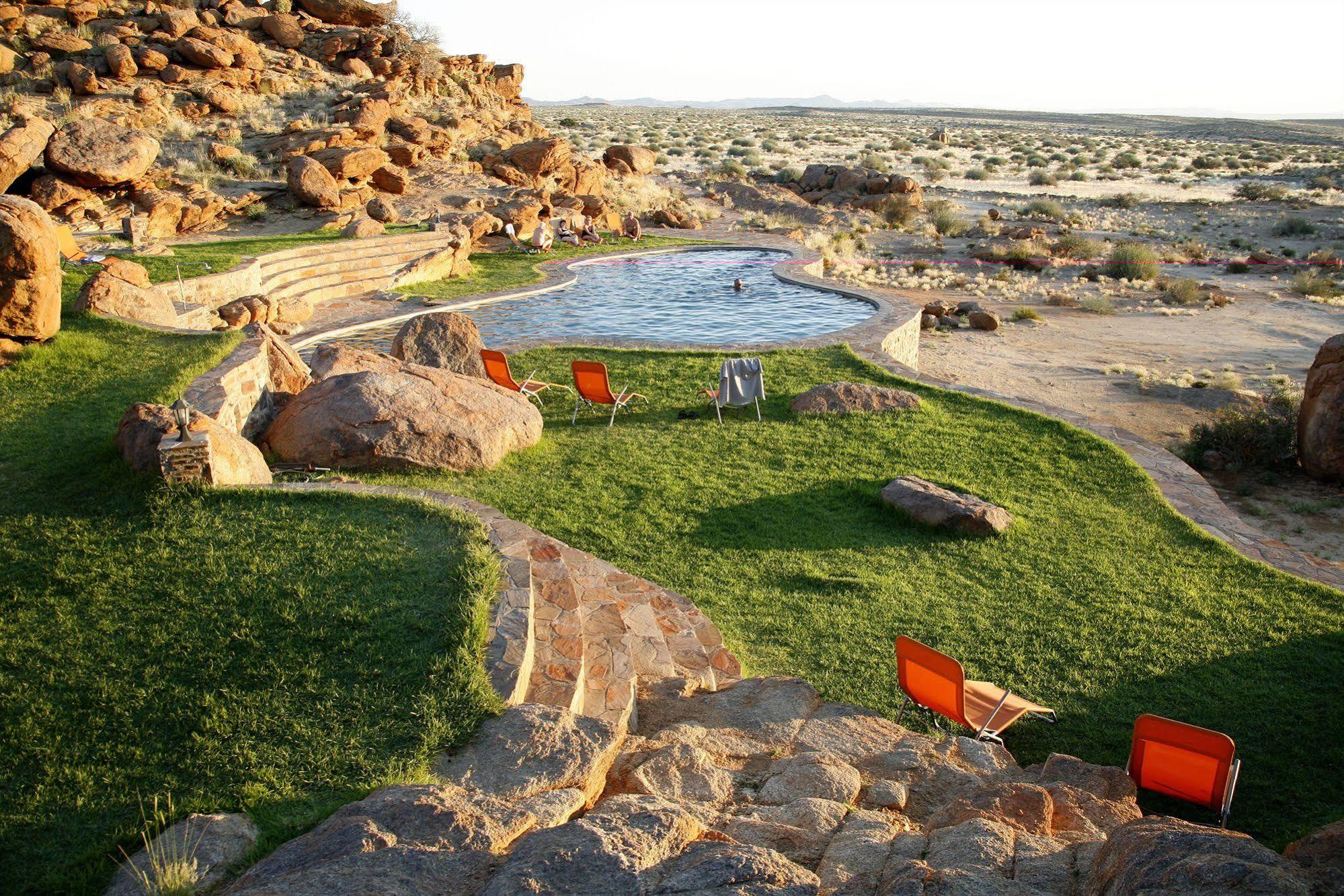 Gondwana Canyon Lodge Kanebis Екстериор снимка