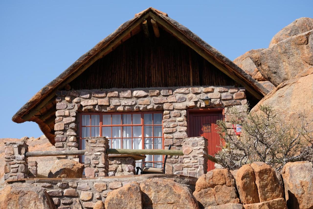 Gondwana Canyon Lodge Kanebis Екстериор снимка