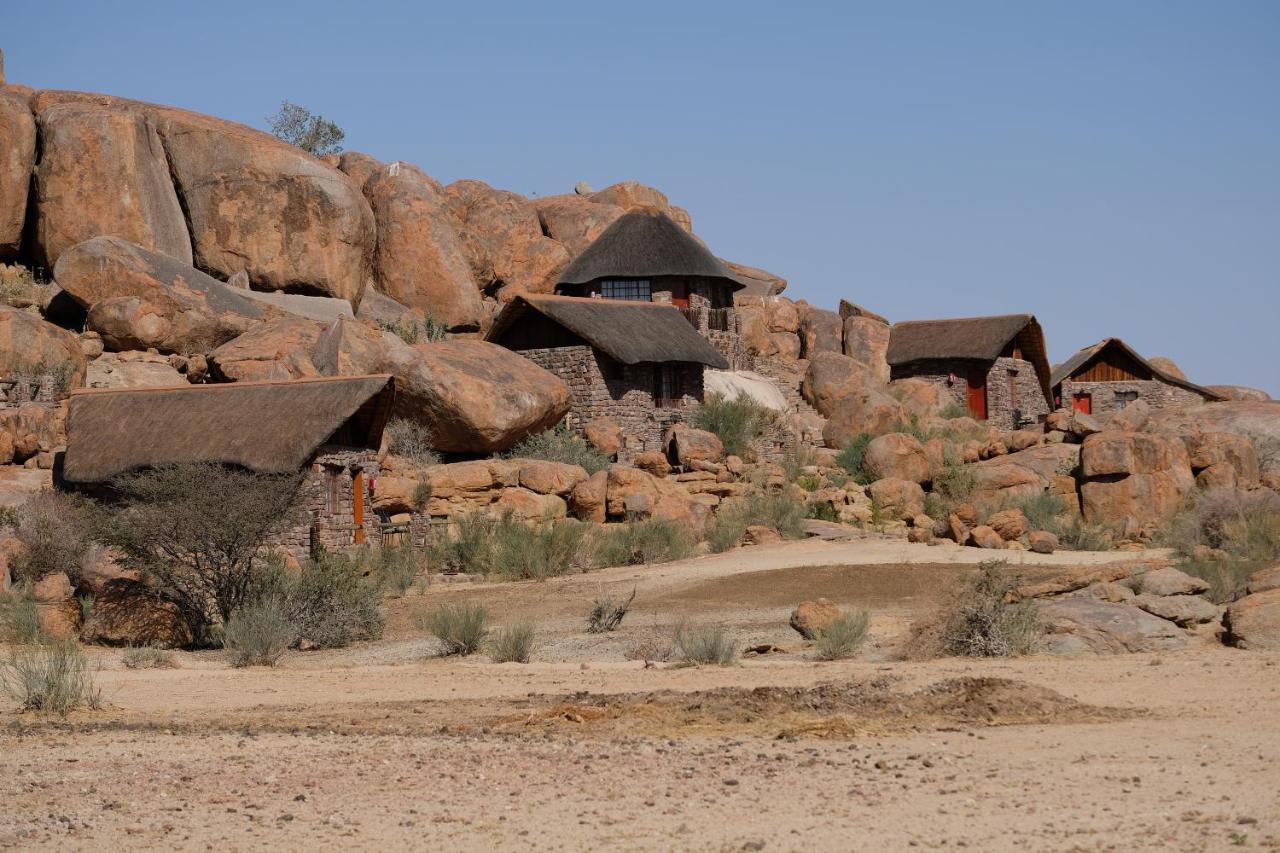 Gondwana Canyon Lodge Kanebis Екстериор снимка